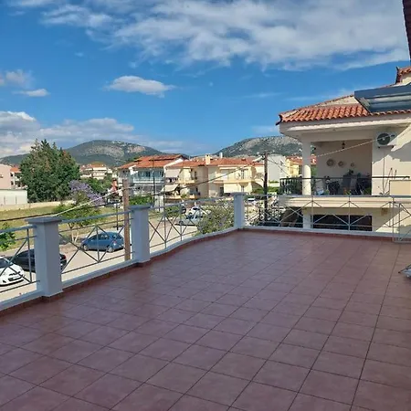Cozy Maisonette Apartment Nafplio