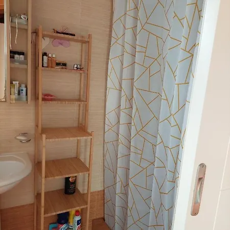Cozy Maisonette Apartment
